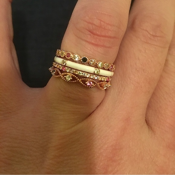 Rose Color Ring Stack with 4 Different Ring, Size 7 - Picture 4 of 4